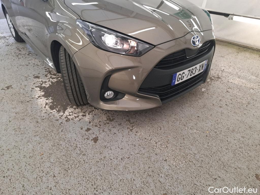  Toyota  Yaris TOYOTA  Hybride / 2019 / 5P / Berline Hybride 116h Dynamic Business Stage Acad #4