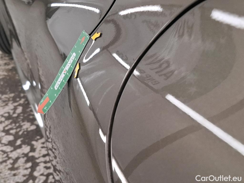  Toyota  Yaris TOYOTA  Hybride / 2019 / 5P / Berline Hybride 116h Dynamic Business Stage Acad #10