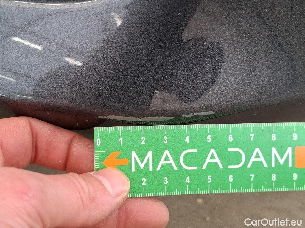  Toyota  Yaris TOYOTA  Hybride / 2019 / 5P / Berline Hybride 116h Dynamic Business Beyond Zer #4