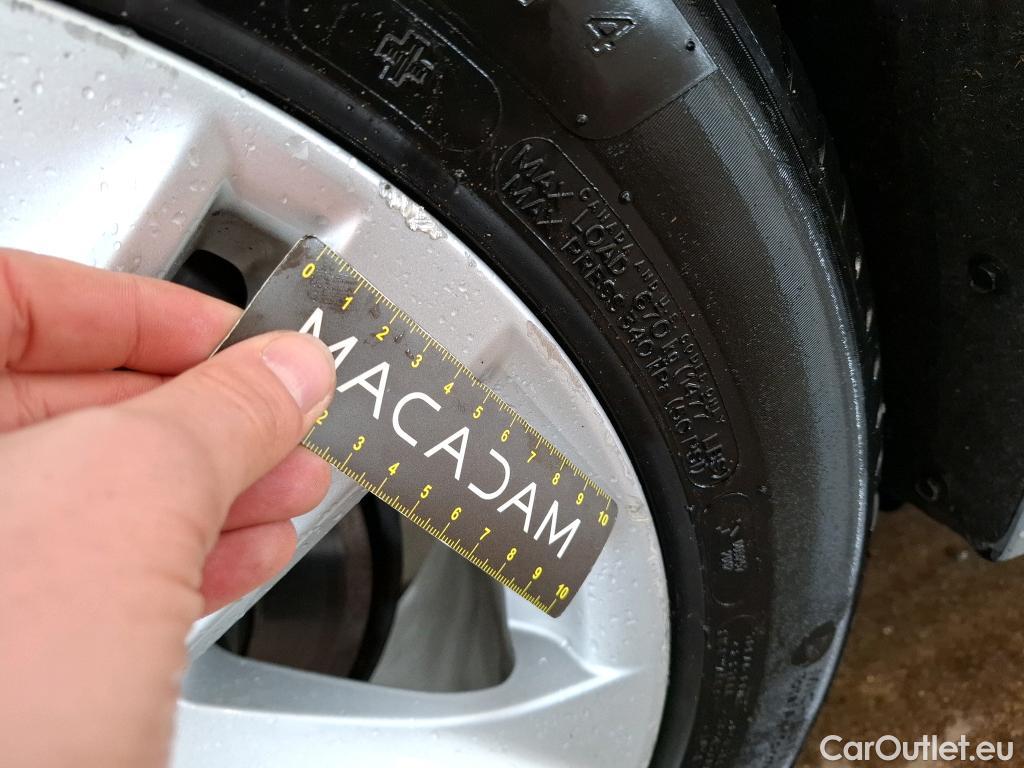  Toyota  Corolla TOYOTA  Touring Sports / 2018 / 5P / Break Hybride 122h Dynamic Business #26