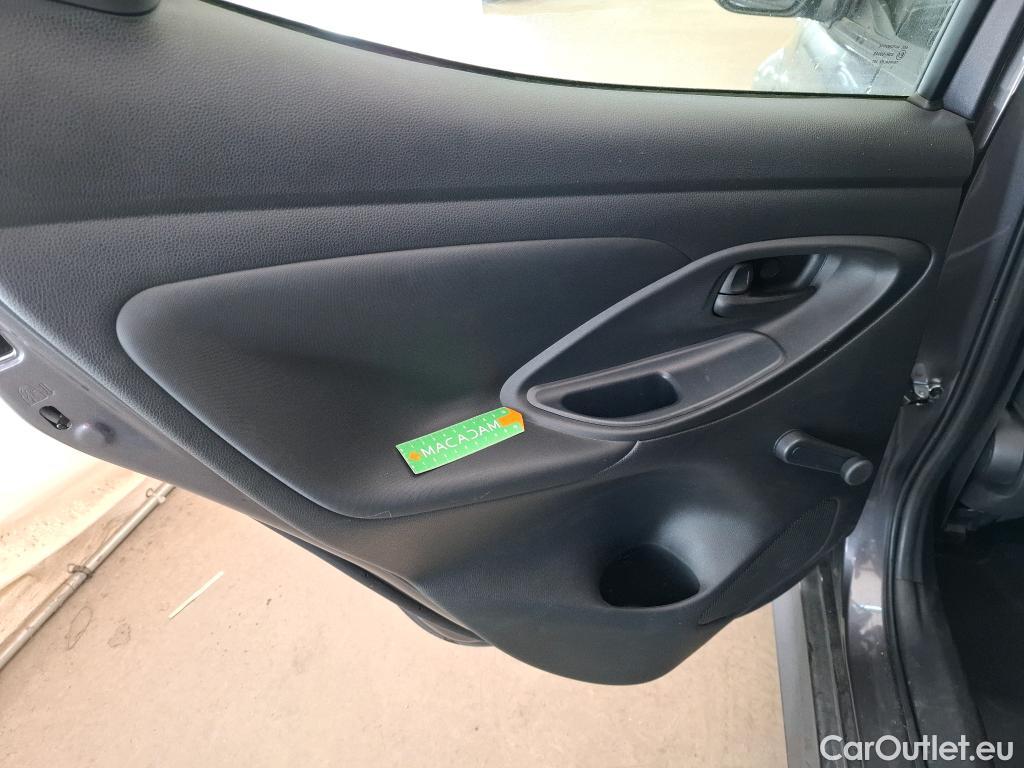  Toyota  Yaris TOYOTA  Hybride / 2019 / 5P / Berline Hybride 116h Dynamic Business Beyond Zer #9