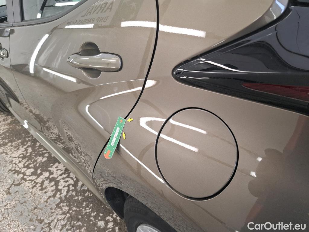  Toyota  Yaris TOYOTA  Hybride / 2019 / 5P / Berline Hybride 116h Dynamic Business Stage Acad #9