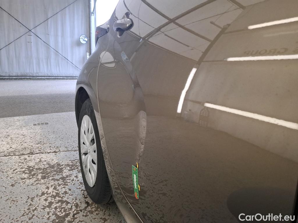  Toyota  Yaris TOYOTA  Hybride / 2019 / 5P / Berline Hybride 116h Dynamic Business Stage Acad #1