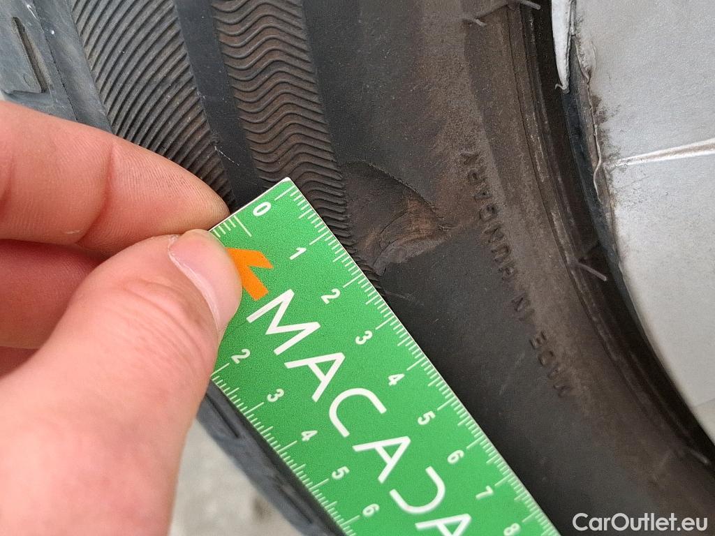  Toyota  Yaris TOYOTA  Hybride / 2019 / 5P / Berline Hybride 116h Dynamic Business Beyond Zer #6