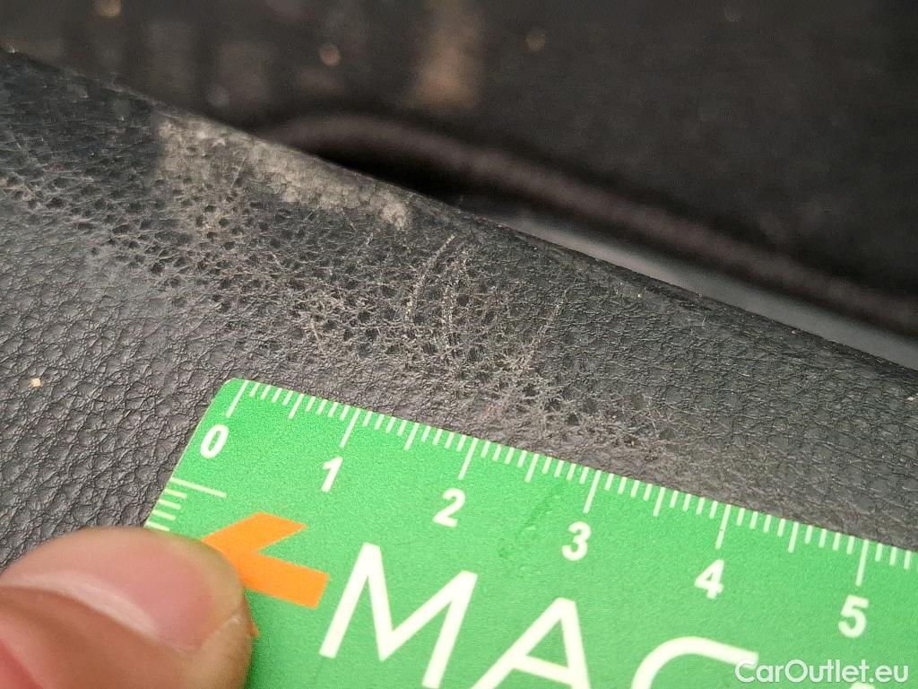  Toyota  Yaris TOYOTA  Hybride / 2019 / 5P / Berline Hybride 116h Dynamic Business Beyond Zer #8