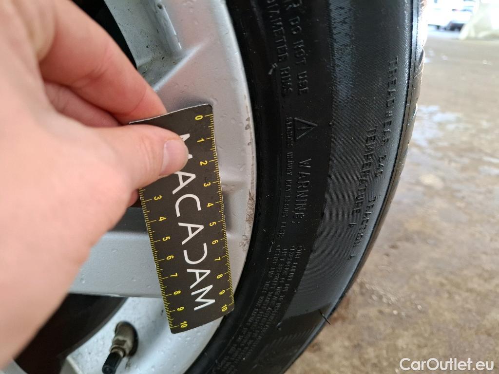  Toyota  Corolla TOYOTA  Touring Sports / 2018 / 5P / Break Hybride 122h Dynamic Business #21