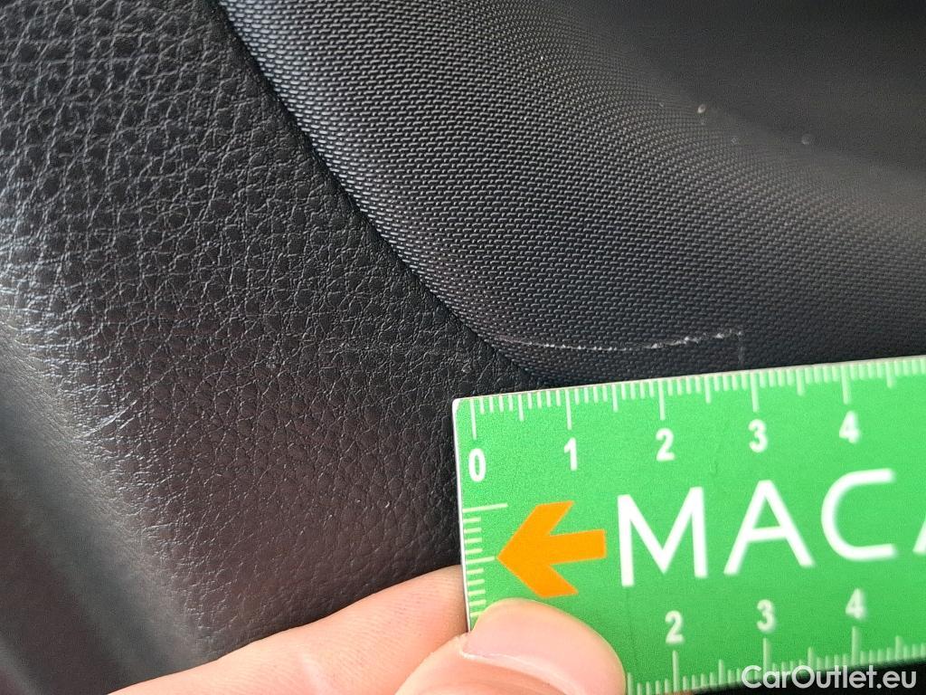  Toyota  Yaris TOYOTA  Hybride / 2019 / 5P / Berline Hybride 116h Dynamic Business Beyond Zer #10