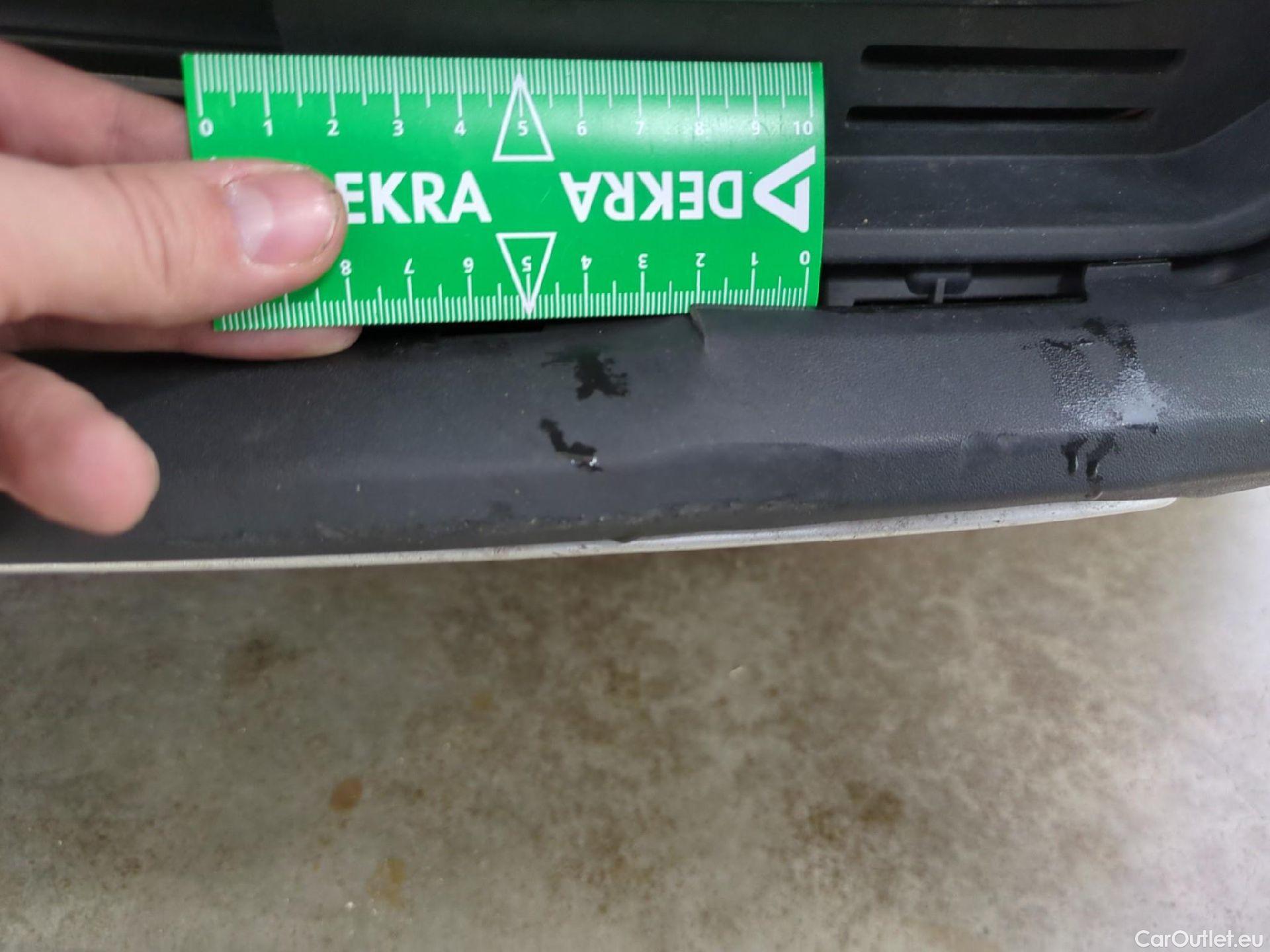  Volvo  XC 40 VOLVO XC40 / 2022 / 5P / SUV Recharge T4 211 DCT7 Start #35