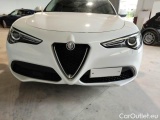 Alfa Romeo   STELVIO ALFA ROMEO / 2017 / 5P / SUV 2.2 TURBO DIESEL 160CV BUSINESS AT8 RWD #31