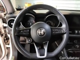  Alfa Romeo   STELVIO ALFA ROMEO / 2017 / 5P / SUV 2.2 TURBO DIESEL 160CV BUSINESS AT8 RWD #111
