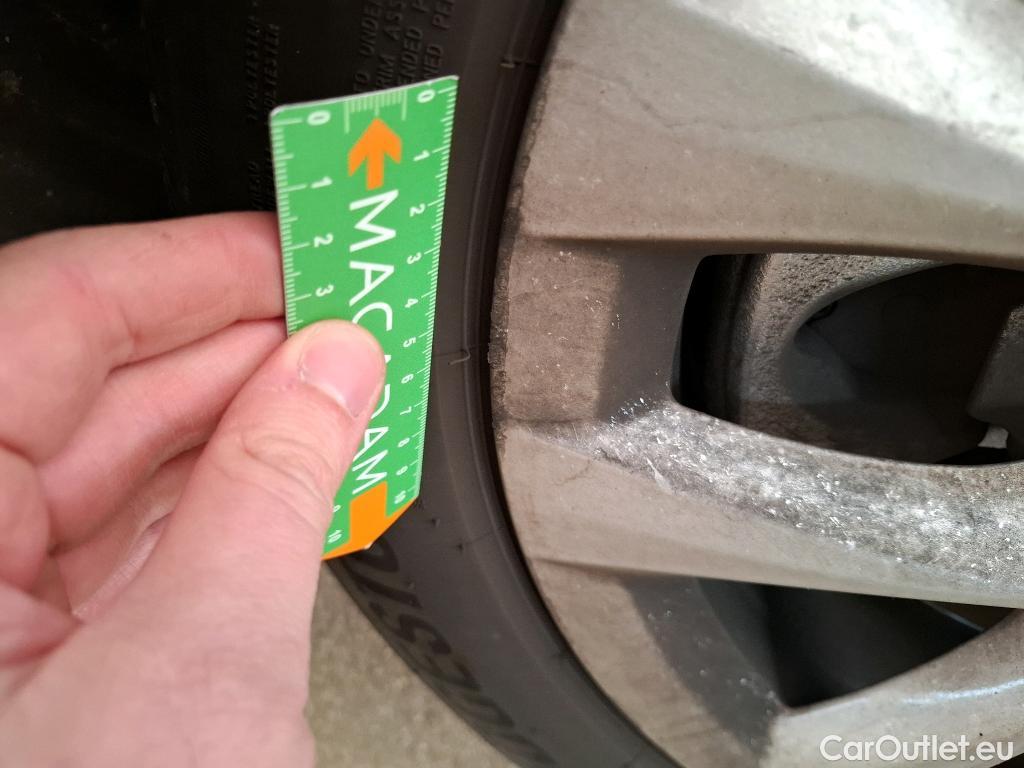  Bmw  Serie 2 Série 2 Gran Tourer 218d Lounge 2.0 150CV BVA8 E6d #21