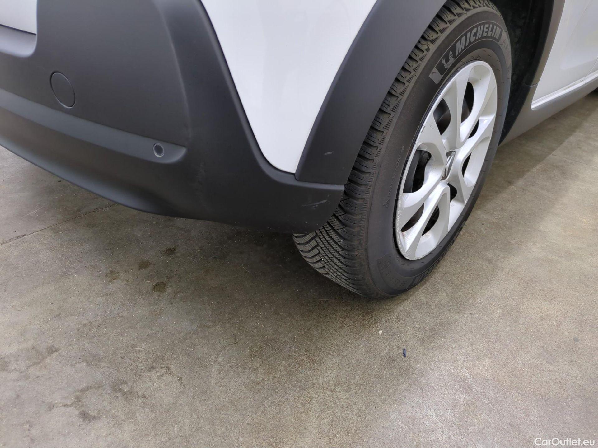  Citroen  C3  Société Feel Nav 1.5 BlueHDI 100CV BVM5 E6dT #48