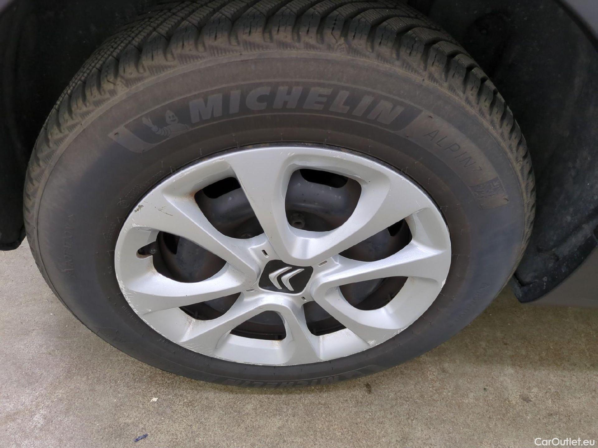  Citroen  C3  Société Feel Nav 1.5 BlueHDI 100CV BVM5 E6dT #18