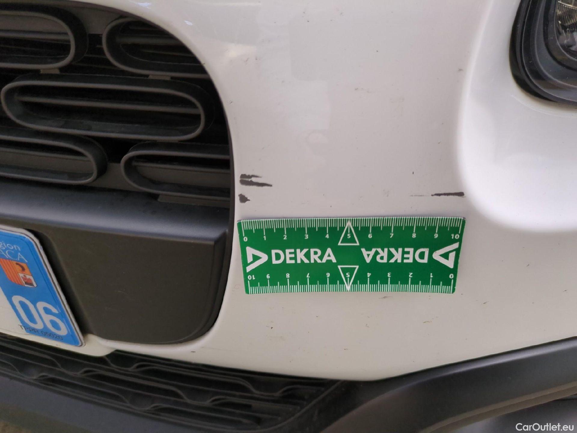  Citroen  C3  Société Feel Nav 1.5 BlueHDI 100CV BVM5 E6dT #36