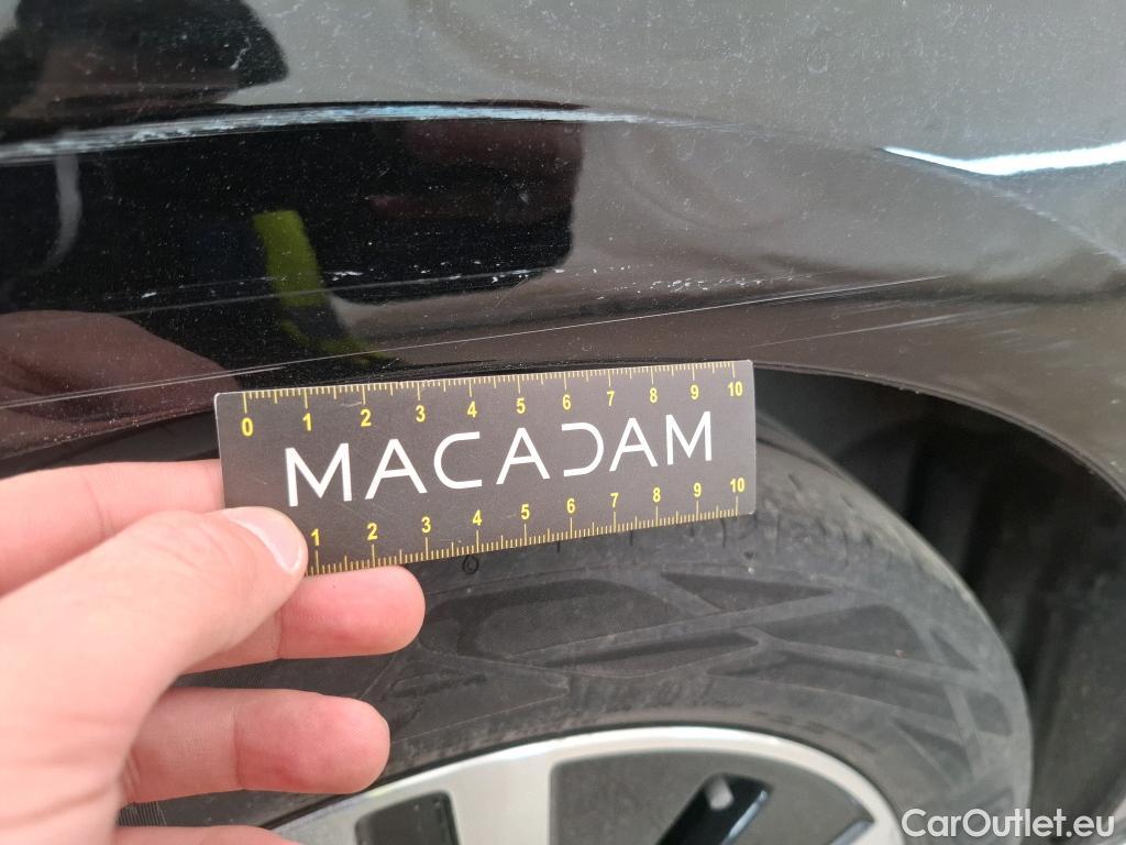  Mercedes  A-Klasse MERCEDES-BENZ Classe A Compact / 2018 / 5P / Berline A 180 Progressive Line 7G-DCT #19