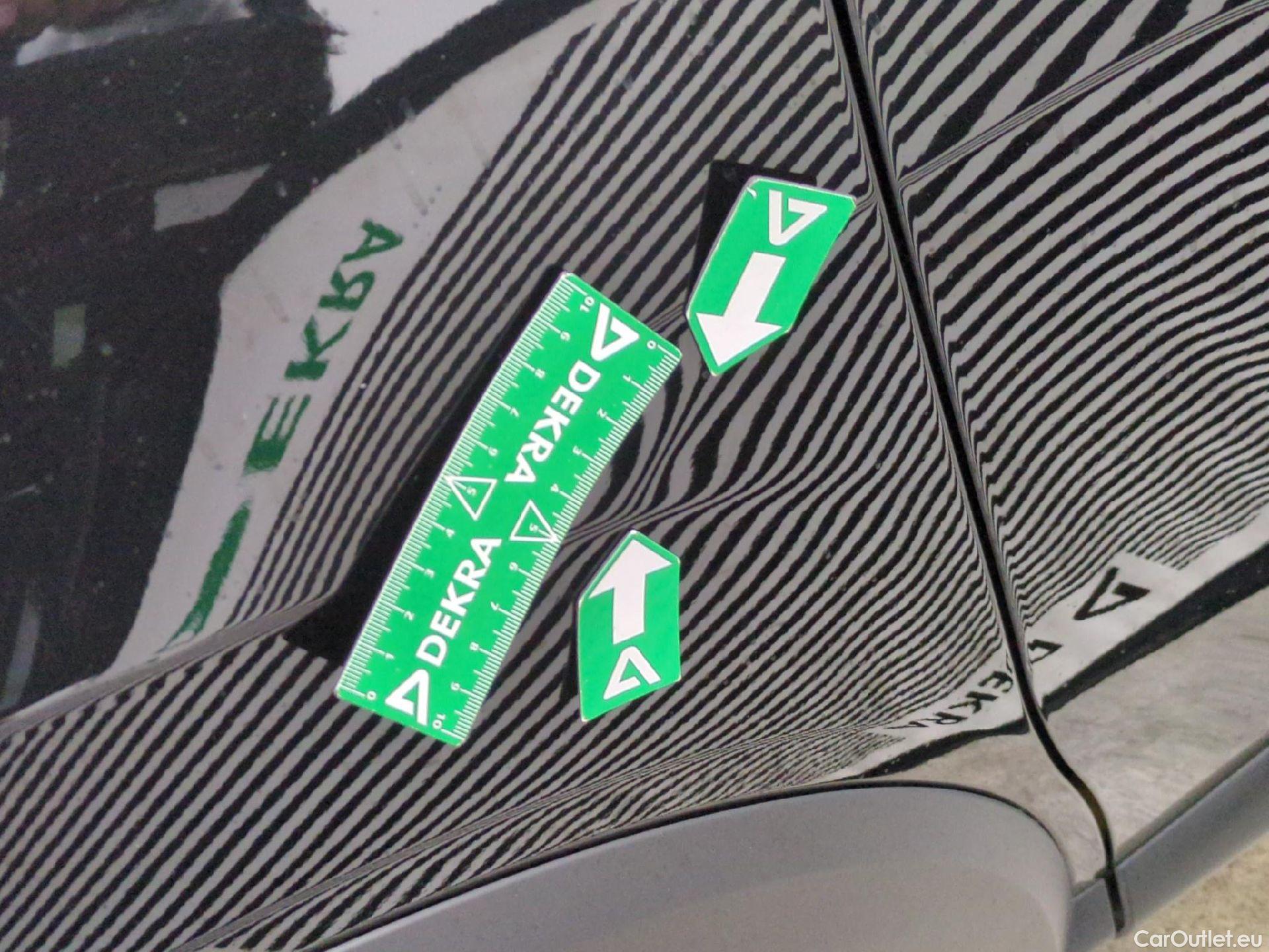  Citroen  C4 CITROEN  X / 2022 / 4P / Berline PureTech 130 S&S EAT8 Feel Pack #12