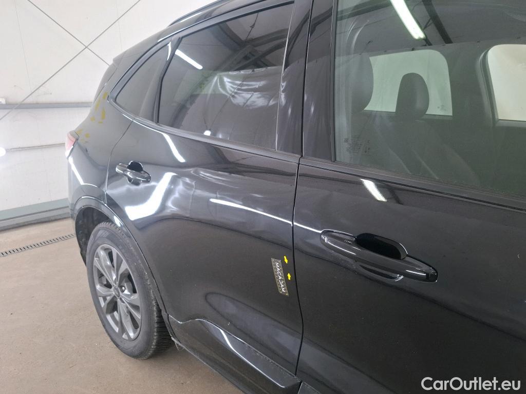  Ford  Kuga FORD  / 2019 / 5P / SUV 2.5 Duratec 190 FHEV eCVT I-AWDSt Line X #1