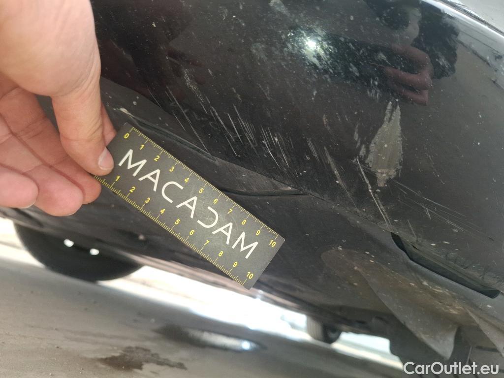  Mercedes  A-Klasse MERCEDES-BENZ Classe A Compact / 2018 / 5P / Berline A 180 Progressive Line 7G-DCT #31