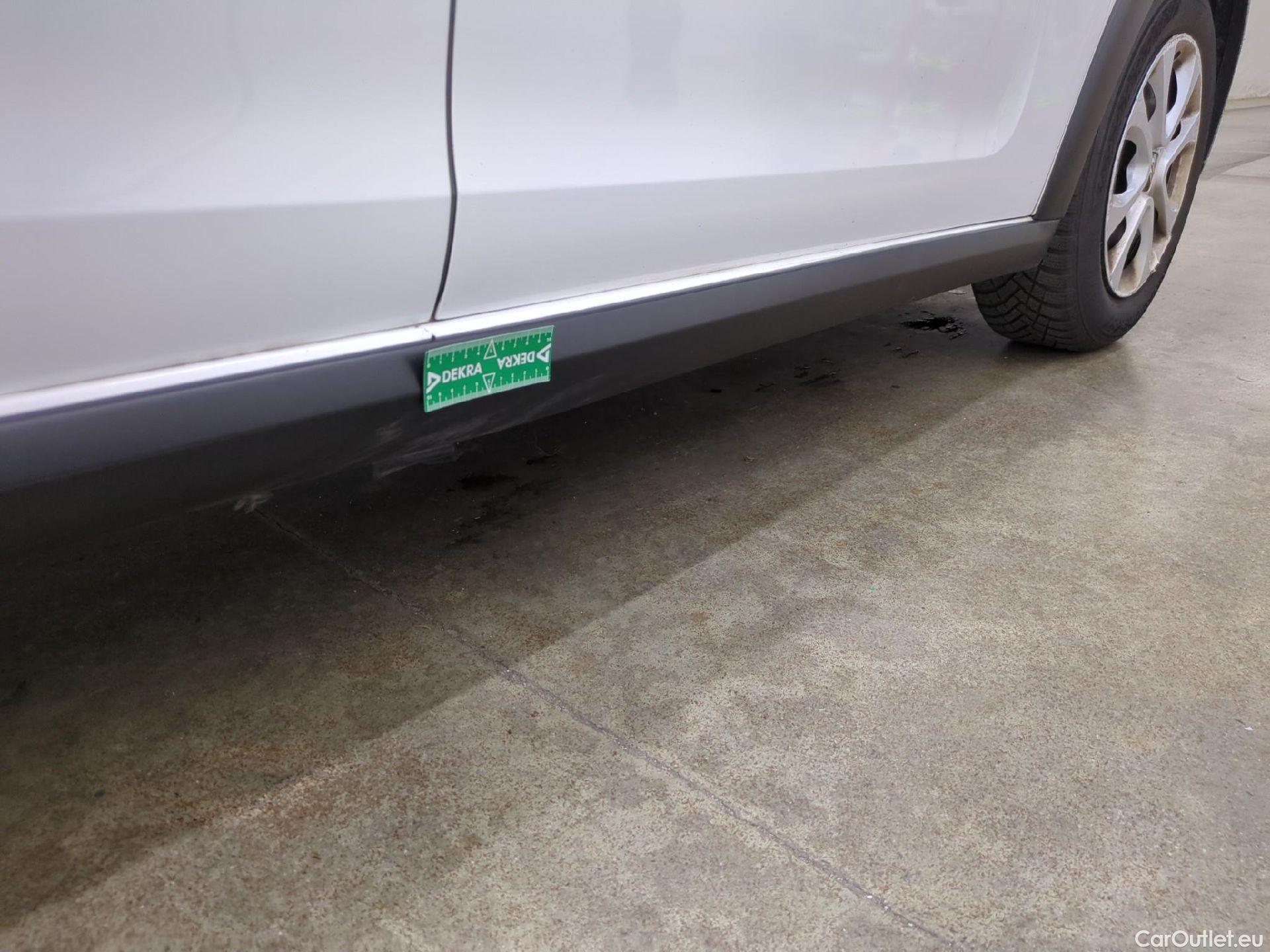  Citroen  C3  Société Feel Nav 1.5 BlueHDI 100CV BVM5 E6dT #26