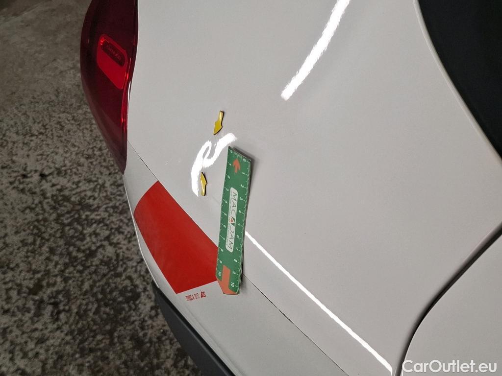  Citroen  C3  Société Feel Nav 1.2 PureTech 80CV BVM5 E6 #32