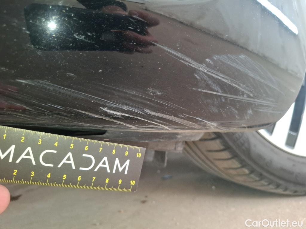  Mercedes  A-Klasse MERCEDES-BENZ Classe A Compact / 2018 / 5P / Berline A 180 Progressive Line 7G-DCT #29