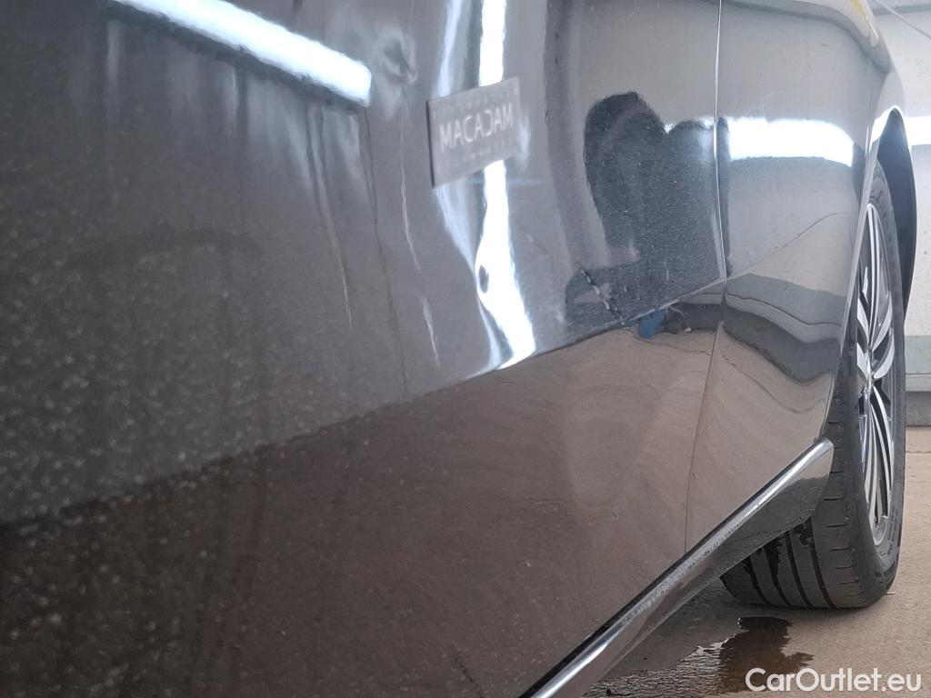  Mercedes  A-Klasse MERCEDES-BENZ Classe A Compact / 2018 / 5P / Berline A 180 Progressive Line 7G-DCT #8