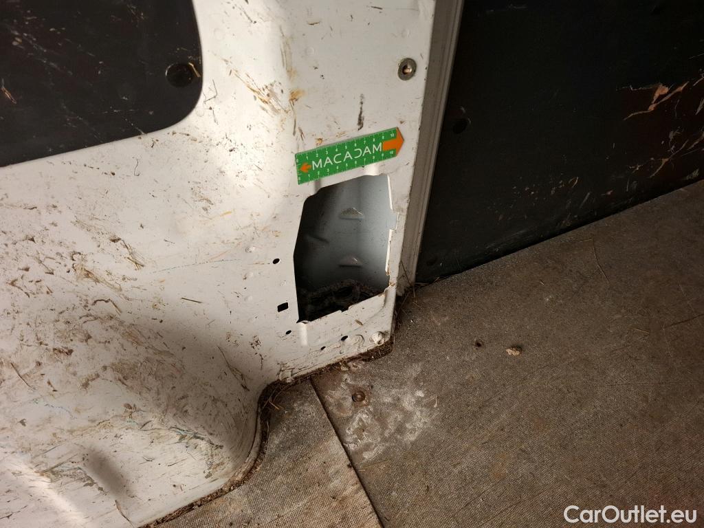  Citroen  Jumpy  Fourgon Club M 1.5 BlueHDi 100CV BVM6 E6d #104