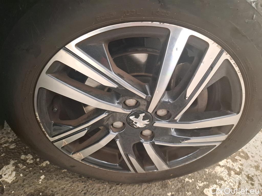  Peugeot  208  Allure Business 1.5 HDi 100CV BVM6 E6d #32