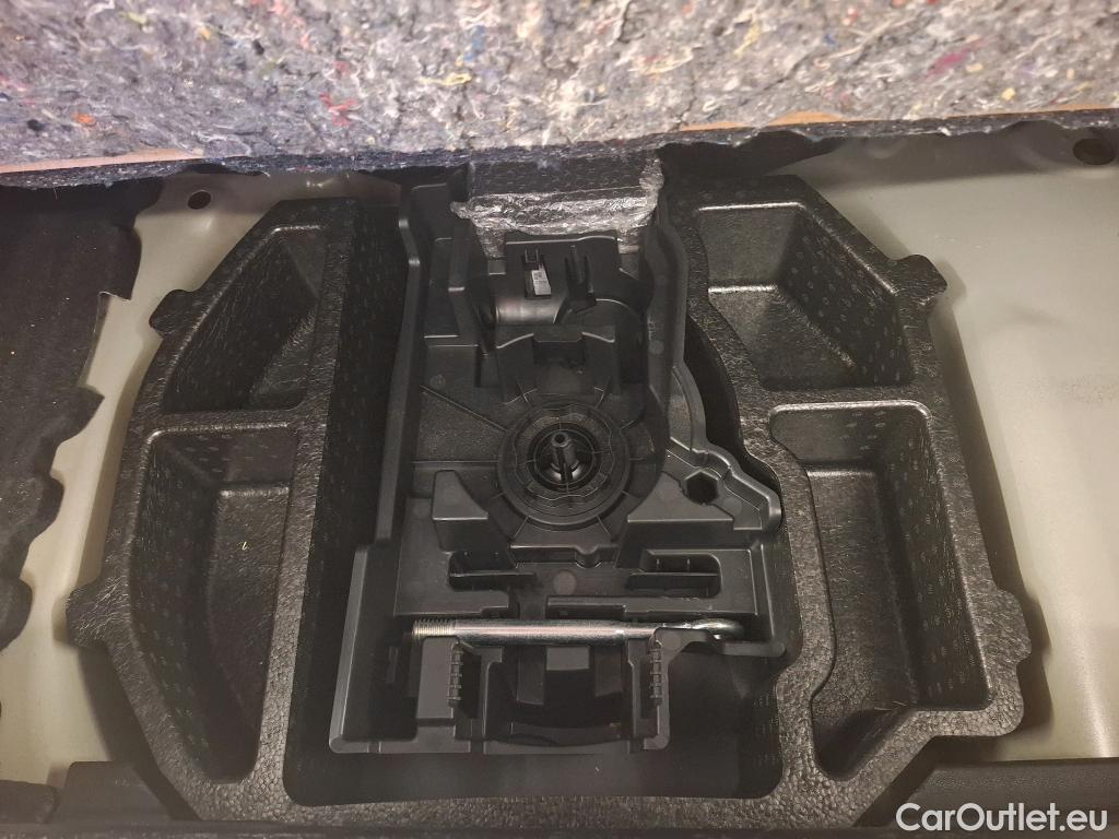  Peugeot  208  Allure Business 1.5 HDi 100CV BVM6 E6d #41