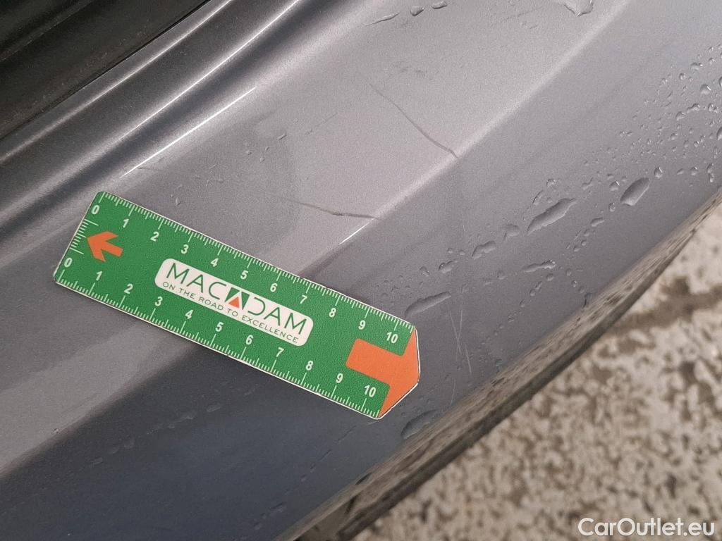  Peugeot  208  Allure Business 1.5 HDi 100CV BVM6 E6d #18