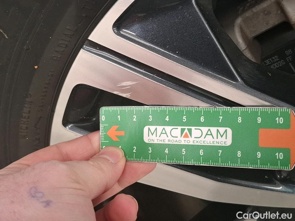  Peugeot  208  Allure Business 1.5 HDi 100CV BVM6 E6d #27