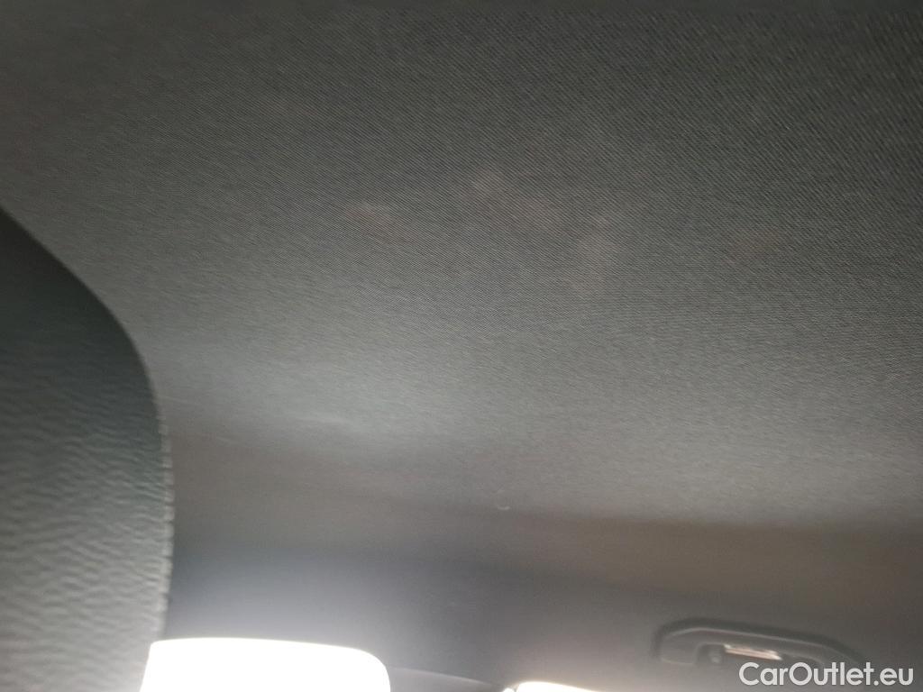  Mercedes  A-Klasse MERCEDES-BENZ Classe A Compact / 2018 / 5P / Berline A 180 Progressive Line 7G-DCT #51