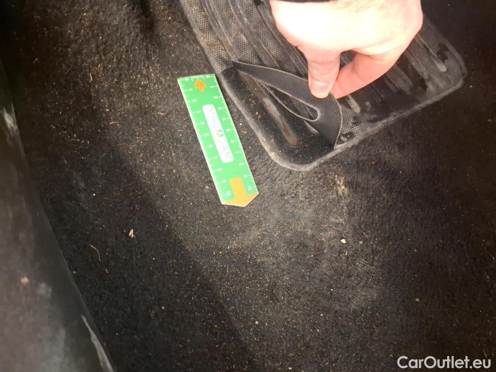  Peugeot  208  Affaire Premium Pack 1.2 80CV BVM5 E6dT #1