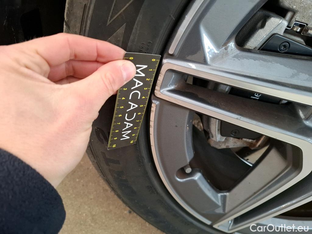  Mercedes  GLA MERCEDES-BENZ  / 2020 / 5P / SUV  250 e AMG LINE DCT #51