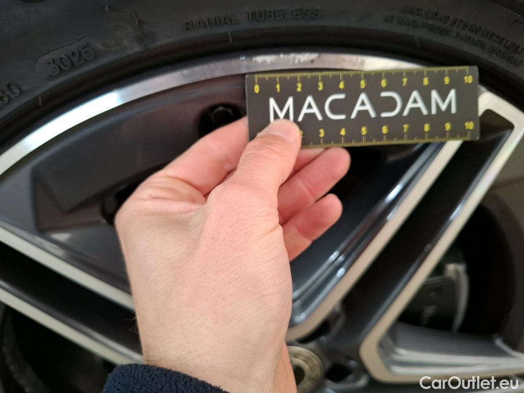  Mercedes  GLA MERCEDES-BENZ  / 2020 / 5P / SUV  250 e AMG LINE DCT #48