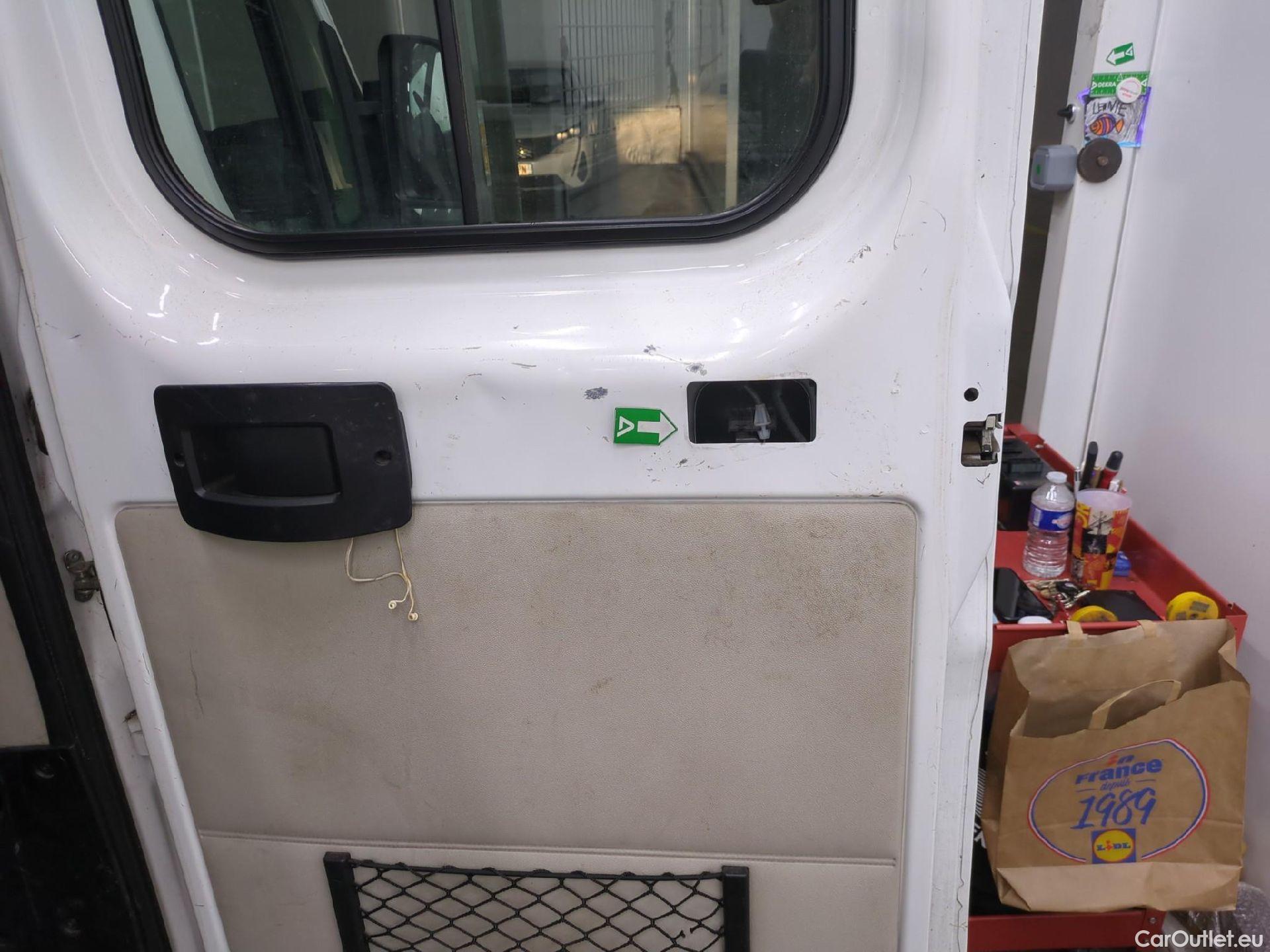  Peugeot  Boxer PEUGEOT  Chassis Cabine DC VU 4p Châssis double cabi BLUEHDI 130 PRO SR 435 L3 #15