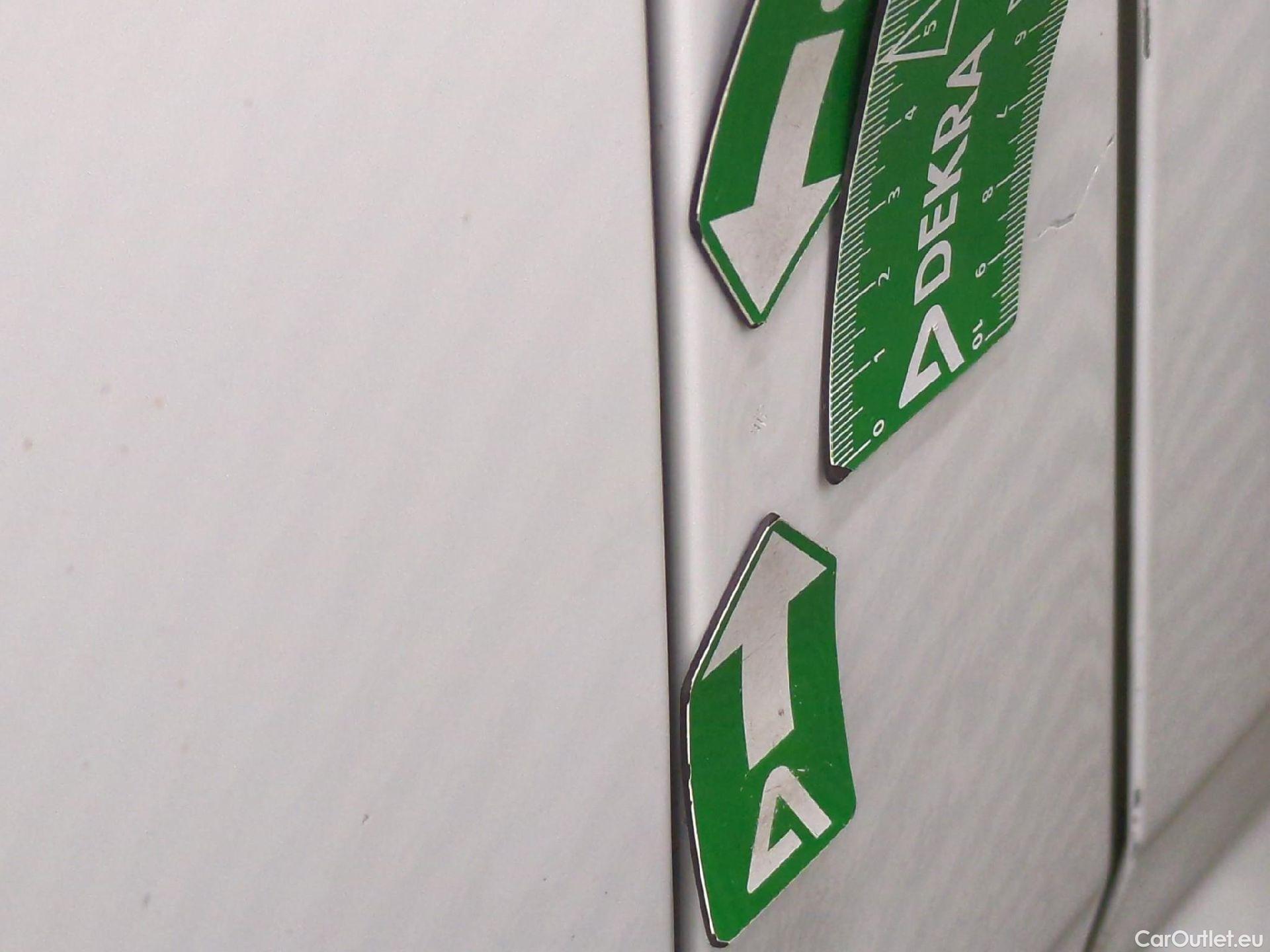  Peugeot  Boxer PEUGEOT  Chassis Cabine DC VU 4p Châssis double cabi BLUEHDI 130 PRO SR 435 L3 #35