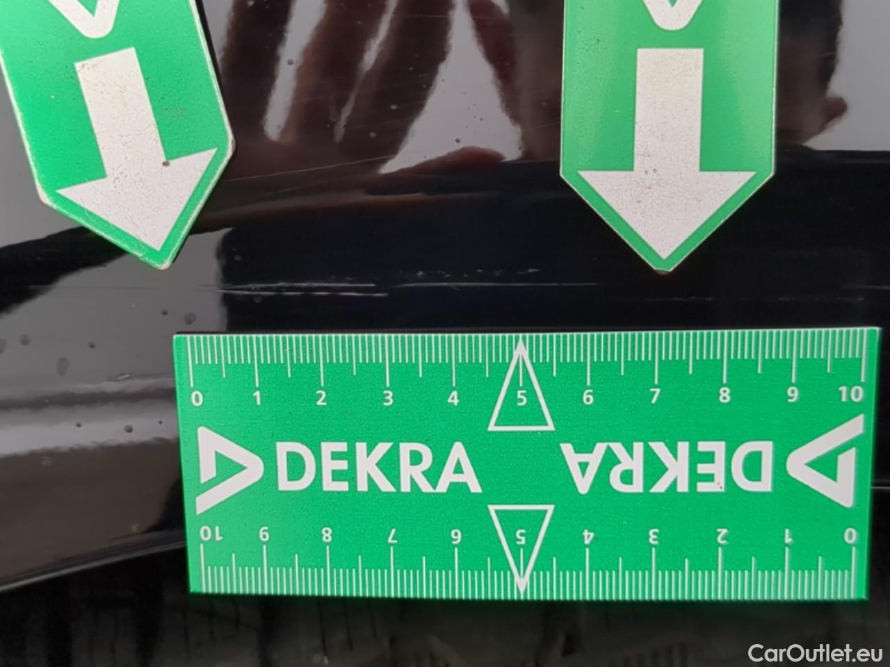  Mercedes  CLA-Klasse MERCEDES-BENZ CLA Shooting Brake / 2019 / 5P / Break CLA 200 d Progressive Line BA8 #8