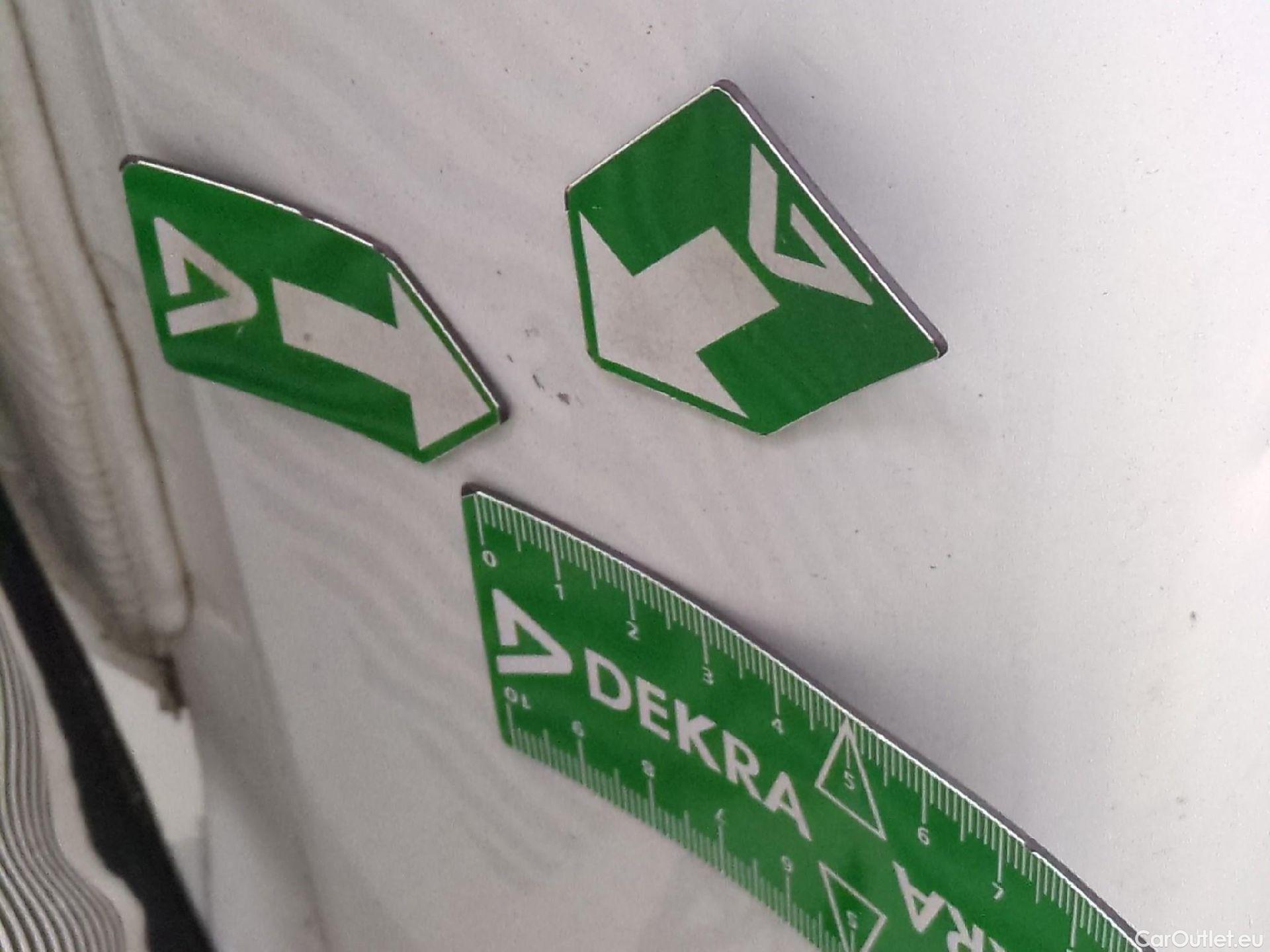  Peugeot  Boxer PEUGEOT  Chassis Cabine DC VU 4p Châssis double cabi BLUEHDI 130 PRO SR 435 L3 #32