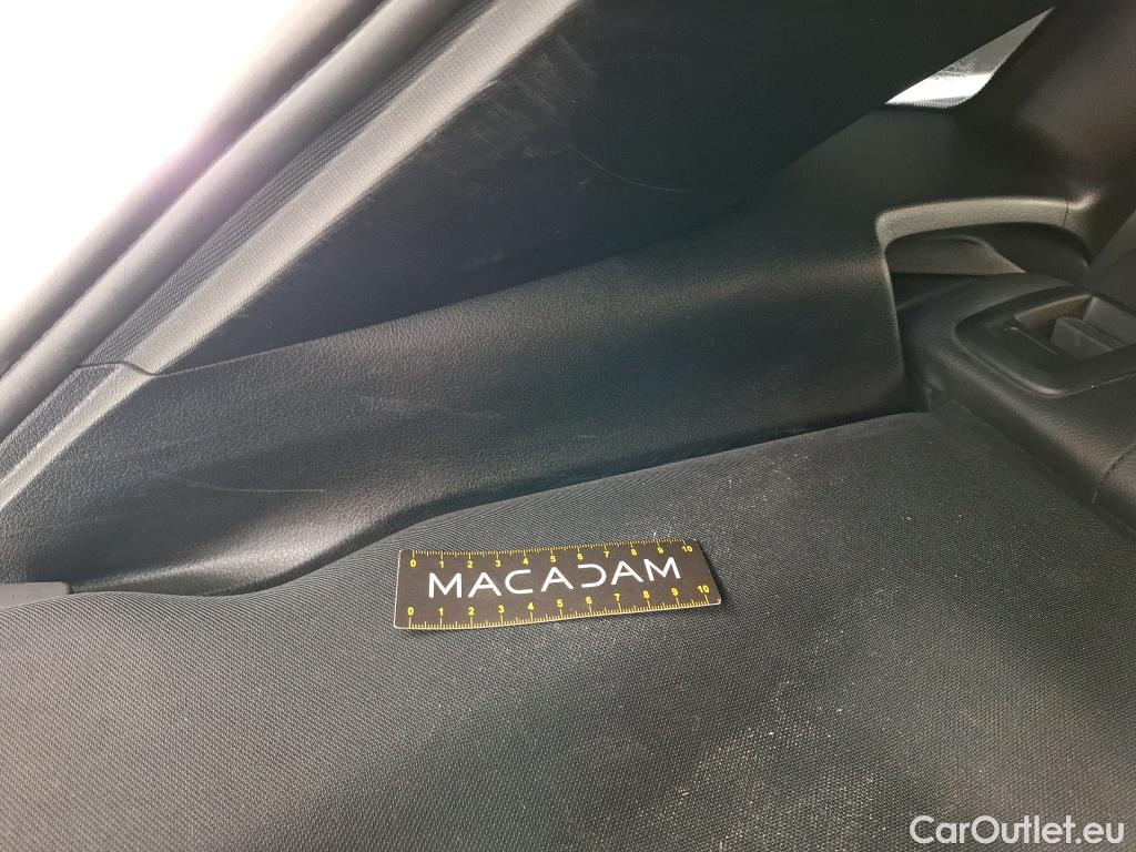  Mercedes  GLA MERCEDES-BENZ  / 2020 / 5P / SUV  250 e AMG LINE DCT #16