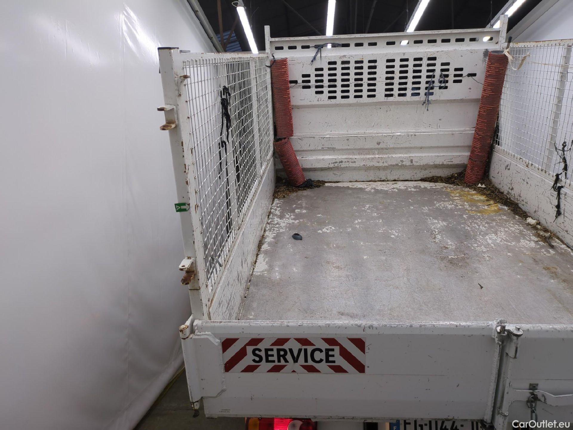  Peugeot  Boxer PEUGEOT  Chassis Cabine DC VU 4p Châssis double cabi BLUEHDI 130 PRO SR 435 L3 #23