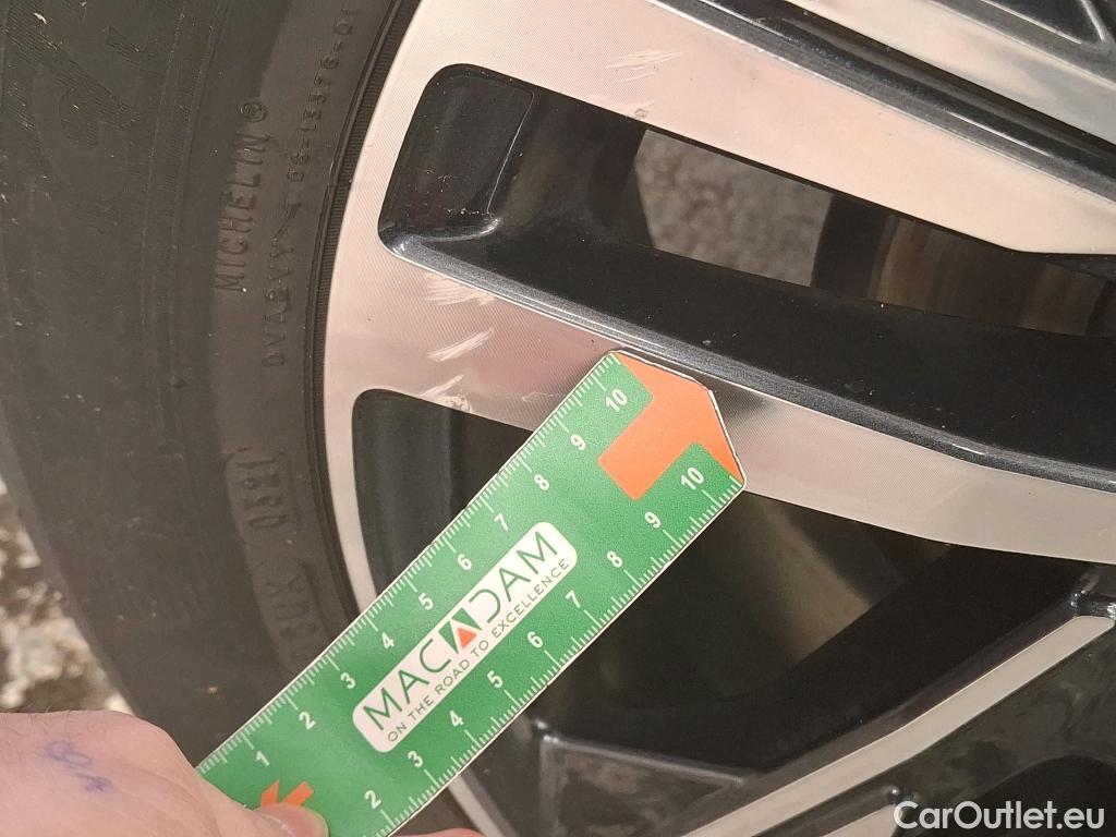  Peugeot  208  Allure Business 1.5 HDi 100CV BVM6 E6d #28