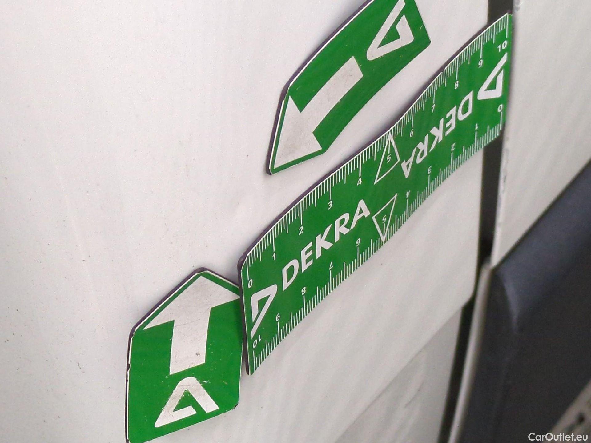  Peugeot  Boxer PEUGEOT  Chassis Cabine DC VU 4p Châssis double cabi BLUEHDI 130 PRO SR 435 L3 #31