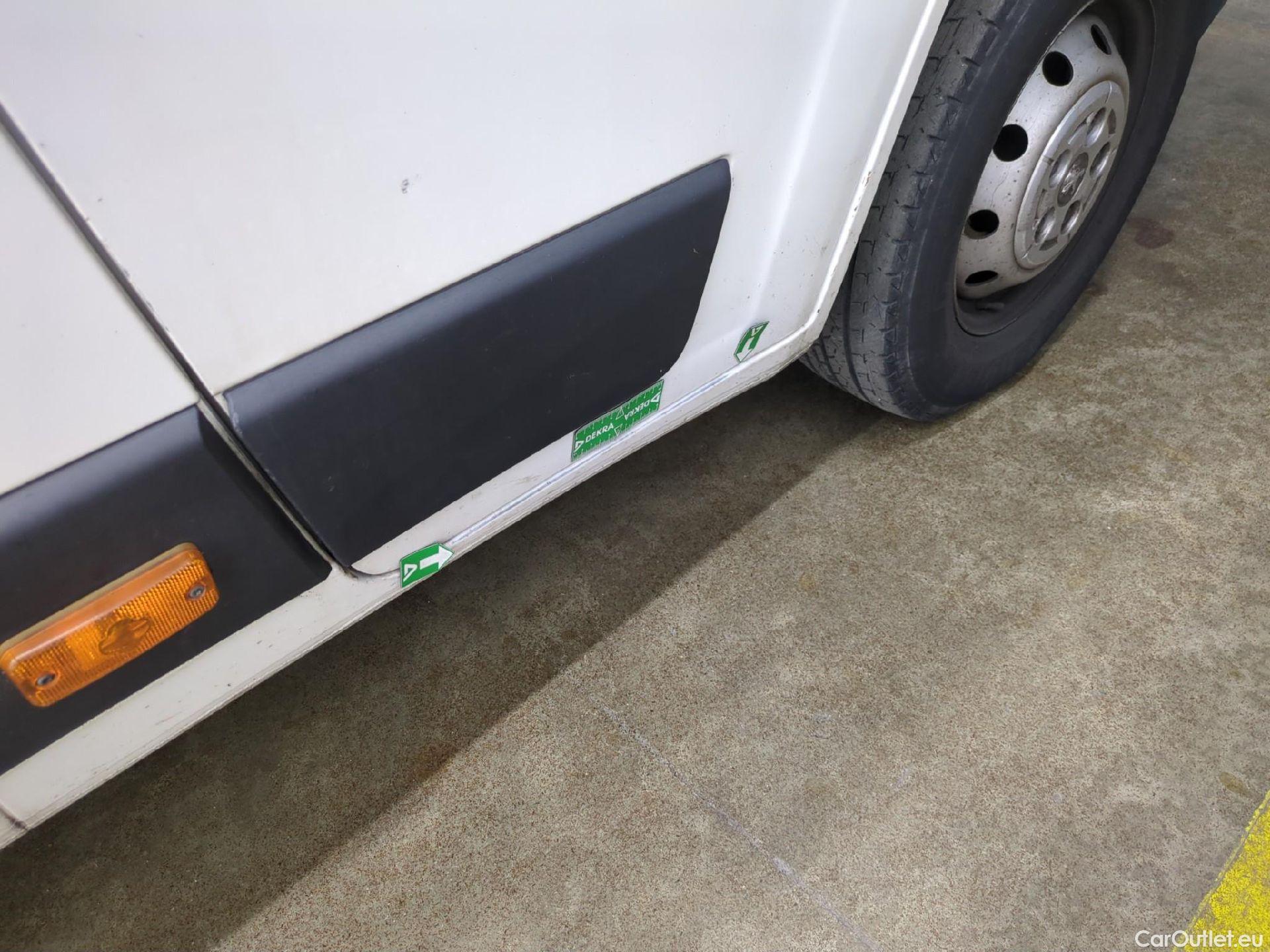  Peugeot  Boxer PEUGEOT  Chassis Cabine DC VU 4p Châssis double cabi BLUEHDI 130 PRO SR 435 L3 #42