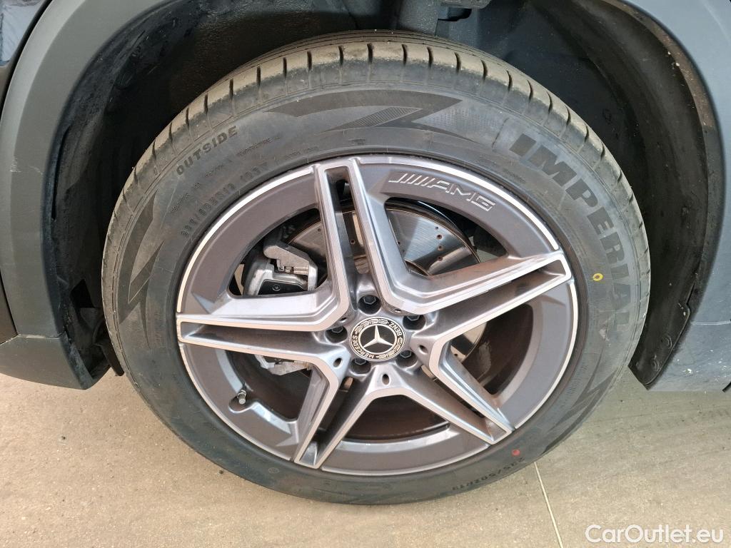  Mercedes  GLA MERCEDES-BENZ  / 2020 / 5P / SUV  250 e AMG LINE DCT #50