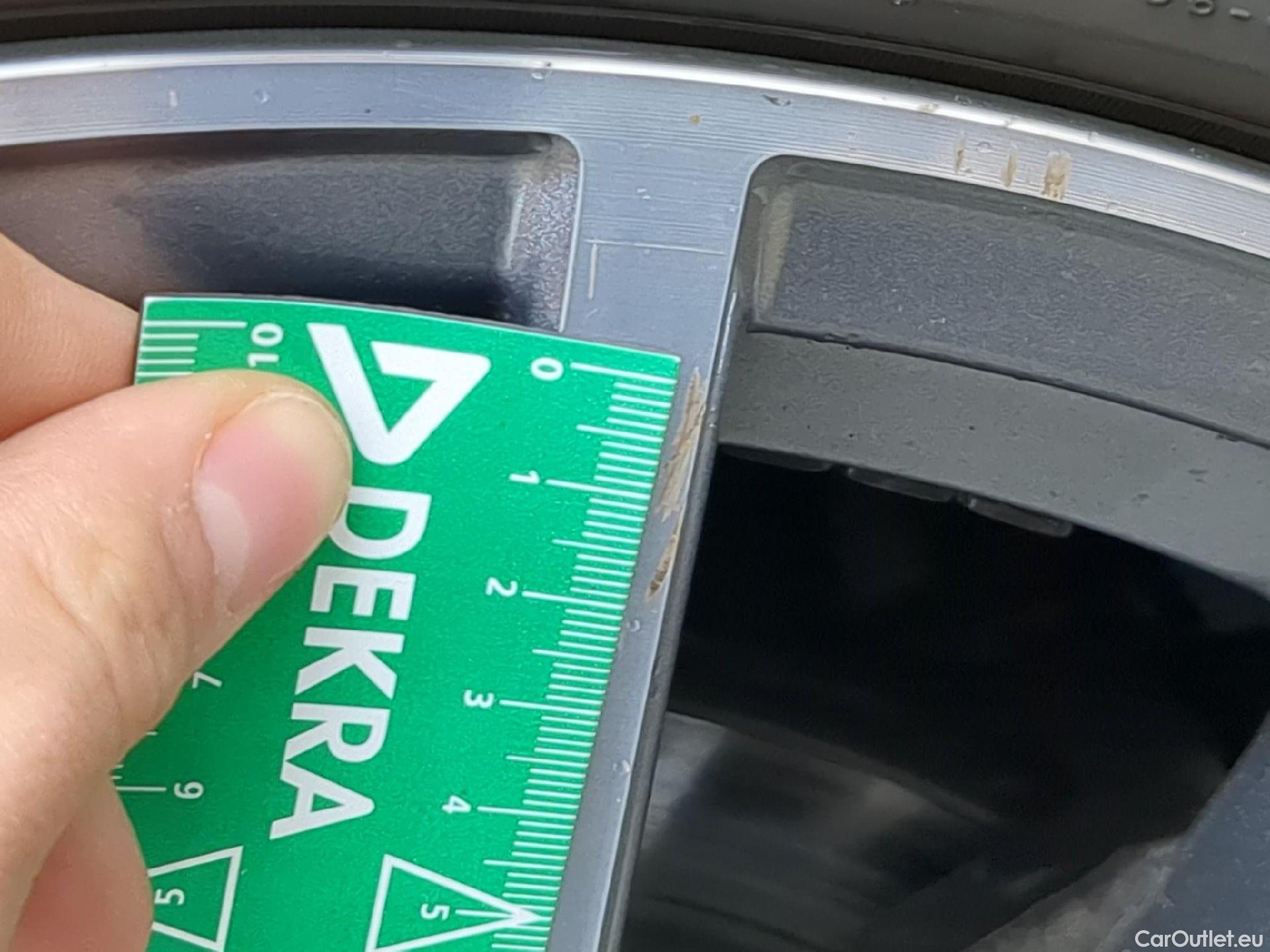  Mercedes  CLA-Klasse MERCEDES-BENZ CLA Shooting Brake / 2019 / 5P / Break CLA 200 d Progressive Line BA8 #20