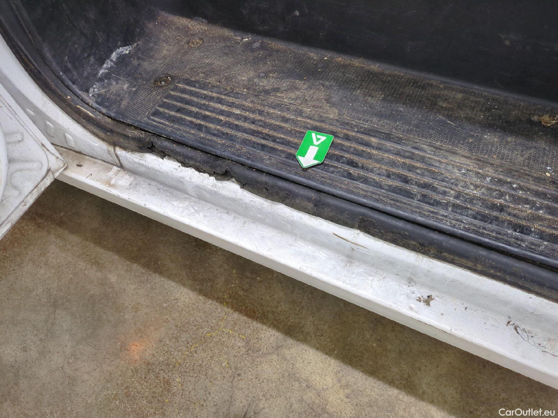  Peugeot  Boxer PEUGEOT  Chassis Cabine DC VU 4p Châssis double cabi BLUEHDI 130 PRO SR 435 L3 #18