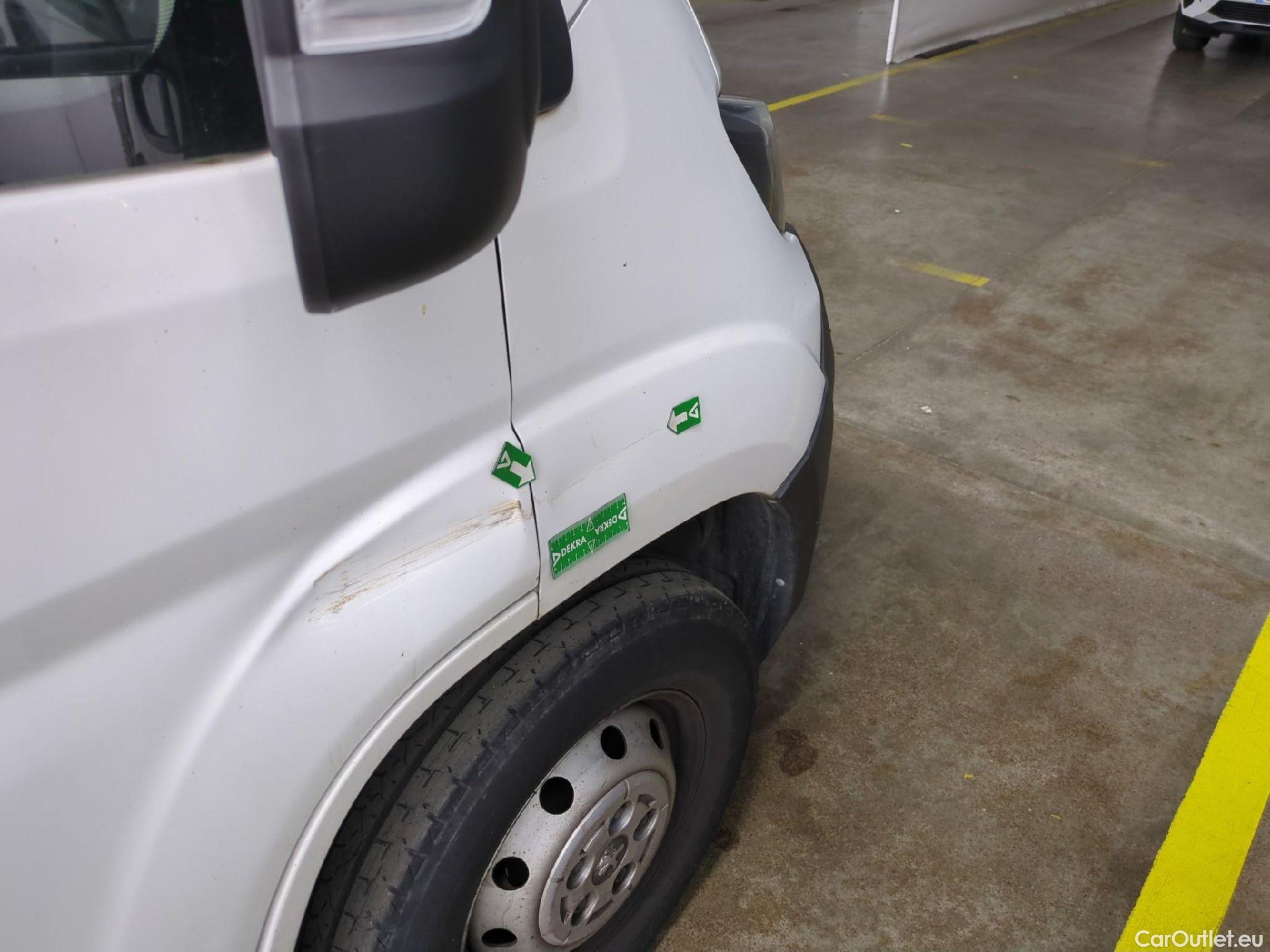  Peugeot  Boxer PEUGEOT  Chassis Cabine DC VU 4p Châssis double cabi BLUEHDI 130 PRO SR 435 L3 #44