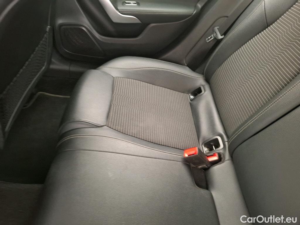  Mercedes  A-Klasse MERCEDES-BENZ Classe A Compact / 2018 / 5P / Berline A 180 Progressive Line 7G-DCT #50