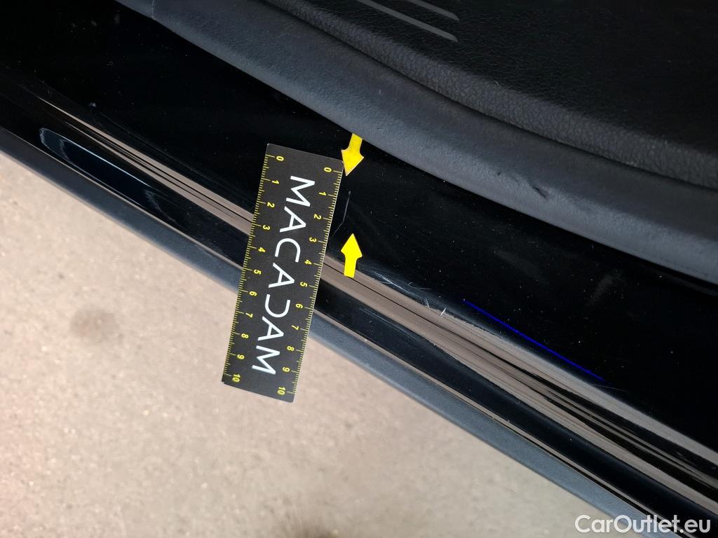  Mercedes  GLA MERCEDES-BENZ  / 2020 / 5P / SUV  250 e AMG LINE DCT #43